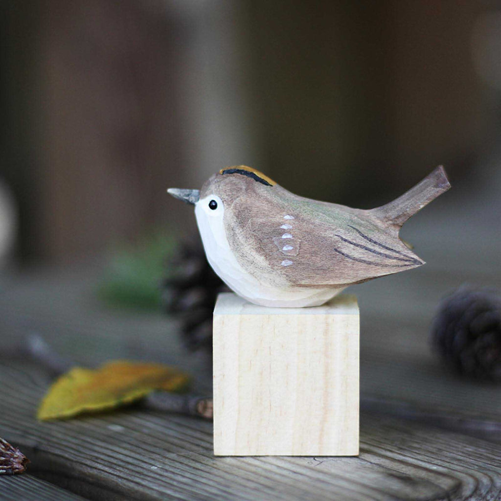 Golden-crowned Kinglet Figure Carving Hand-Made Decoration Miniature H8906