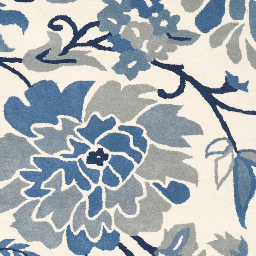 Blue Floral Area Rug 2'6" x 4'3" A7846