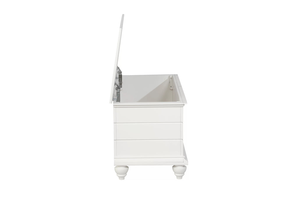 White Cedar Storage Chest T3977