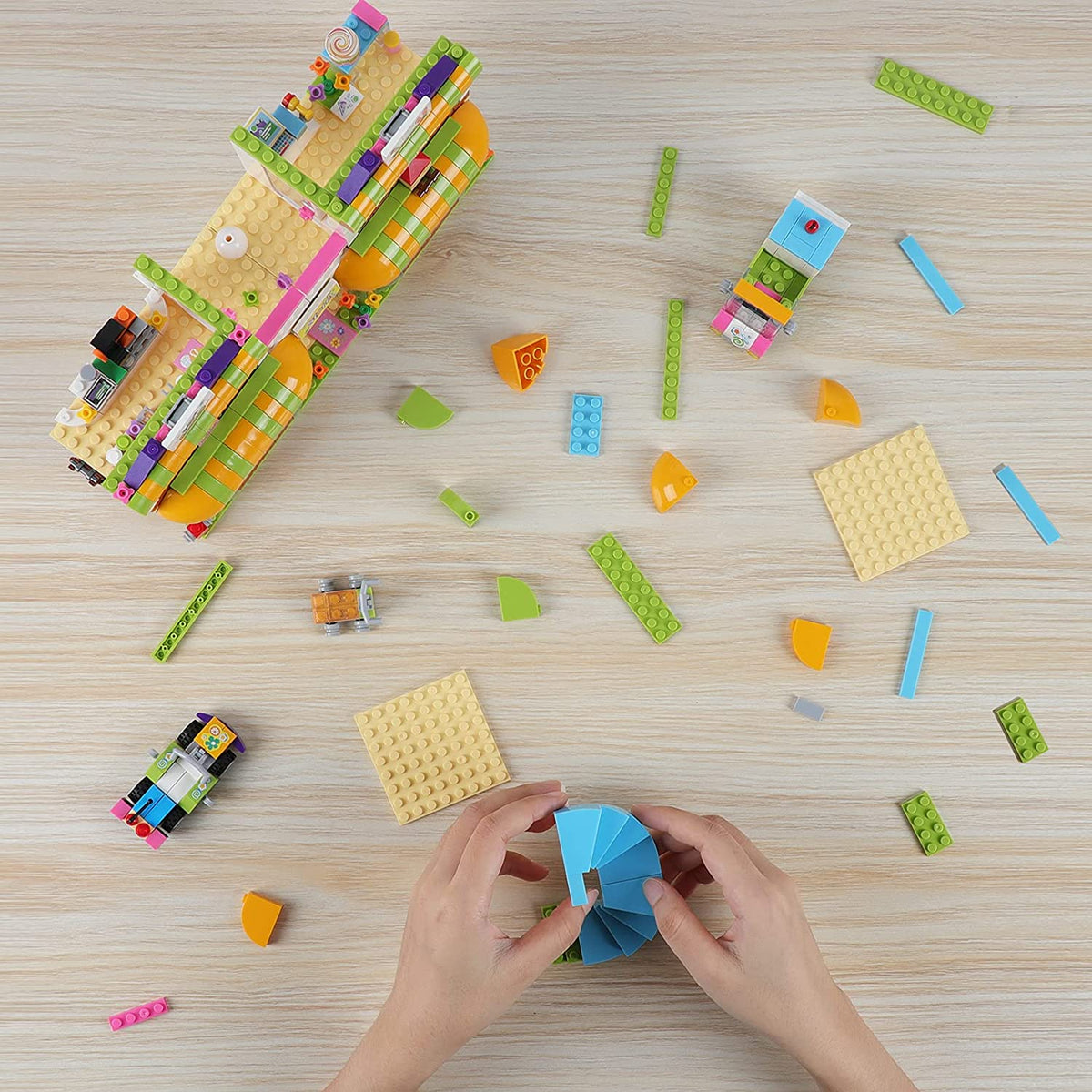 STEM Building Set Toy (648 Pieces) Y742832