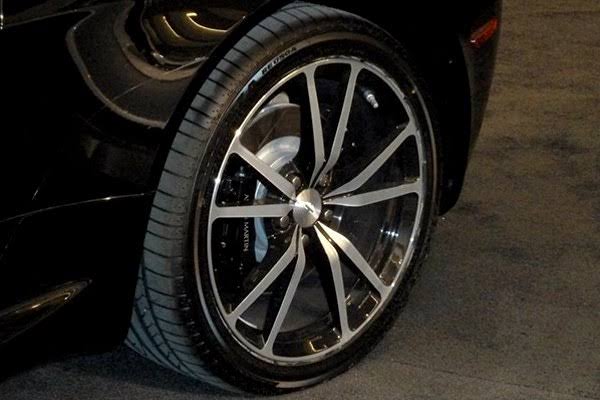Potenza RE050A 245/40R19 98Y XL C249