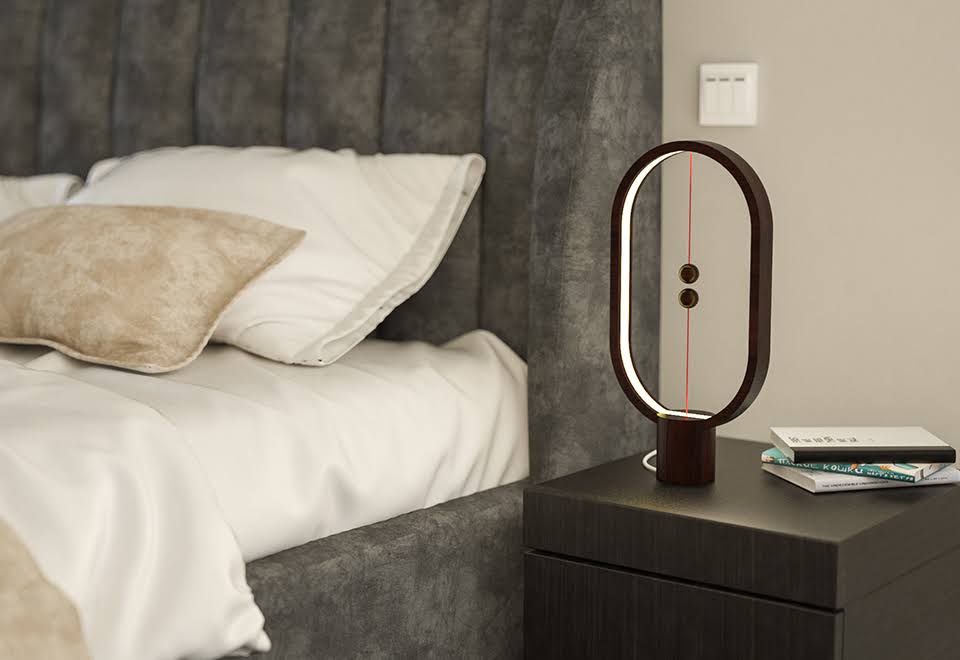 Dark Wood Balance Lamp O20371