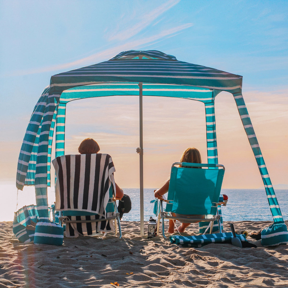 6.2'×6.2' Beach Canopy Tent with Sand Pockets F546978