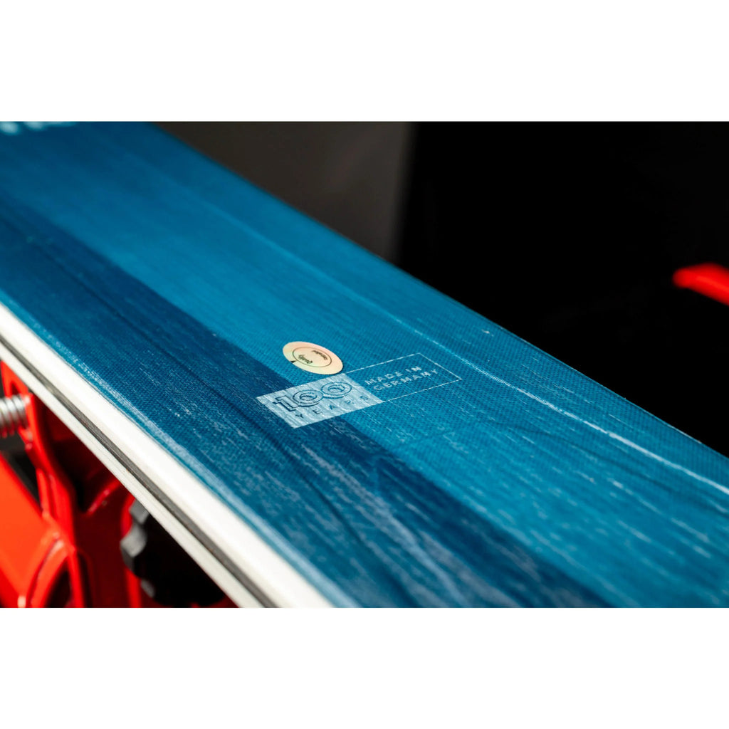 84 Skis J415826