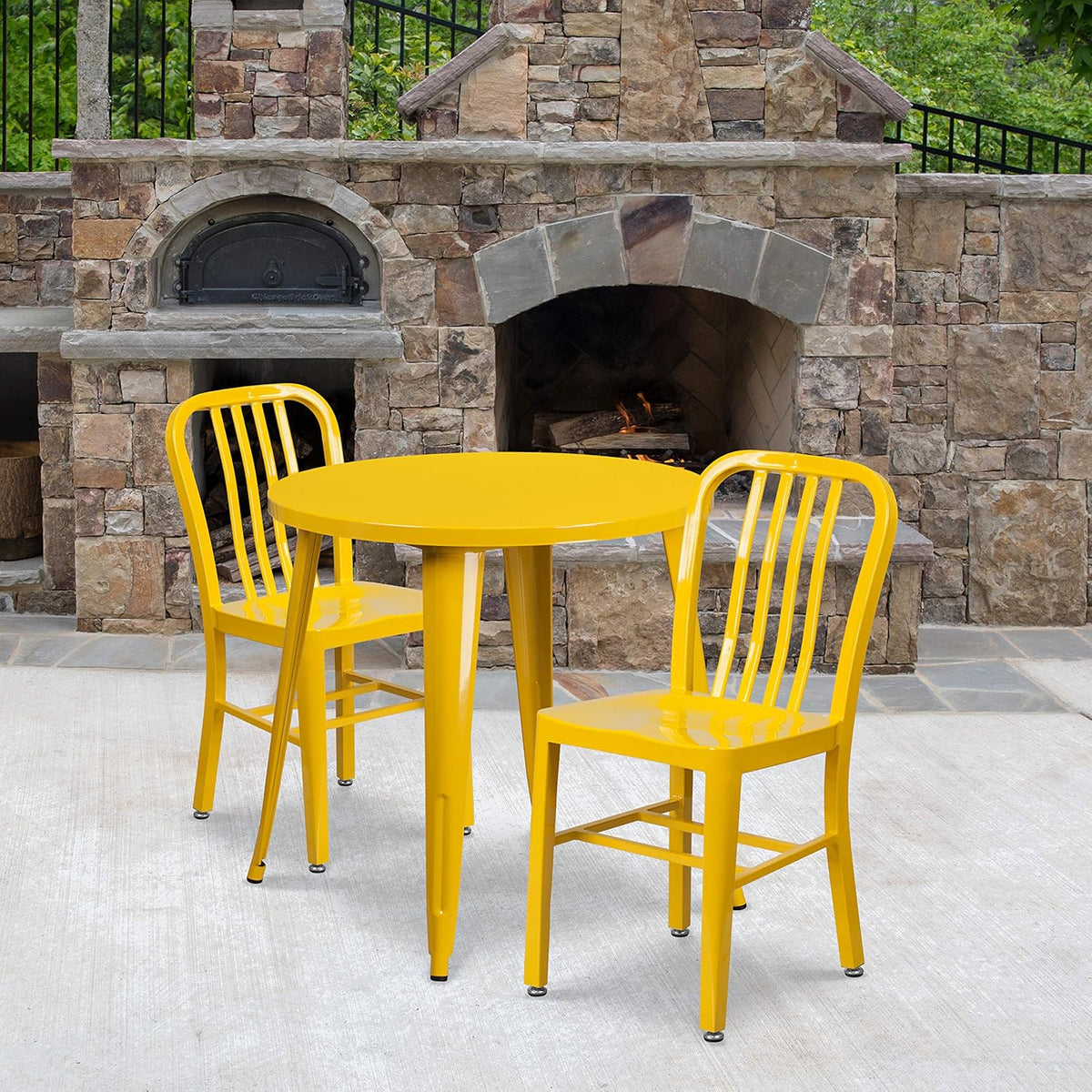 30 Round White Metal Indoor-Outdoor Table Set with 2 Chairs U285
