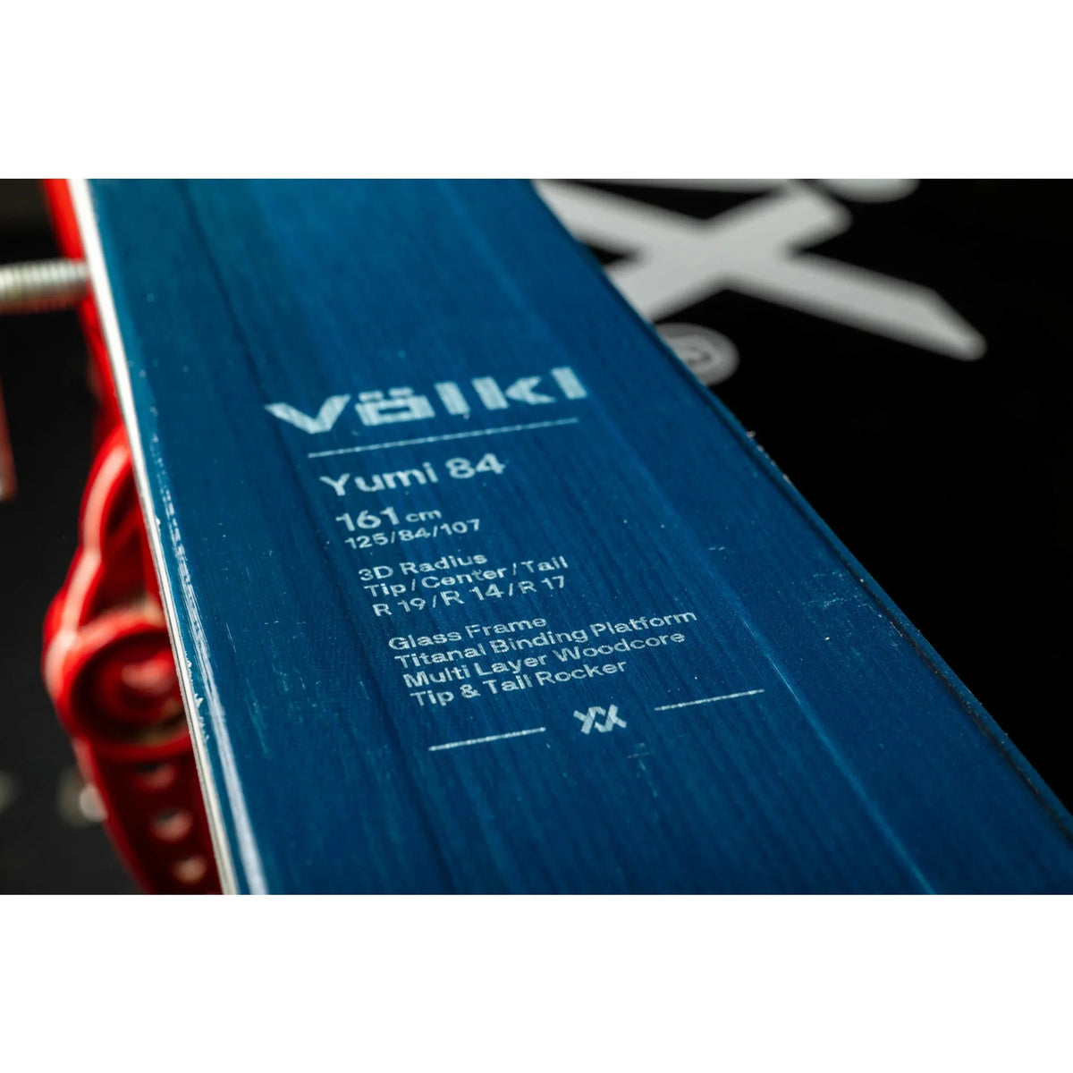 84 Skis J415826