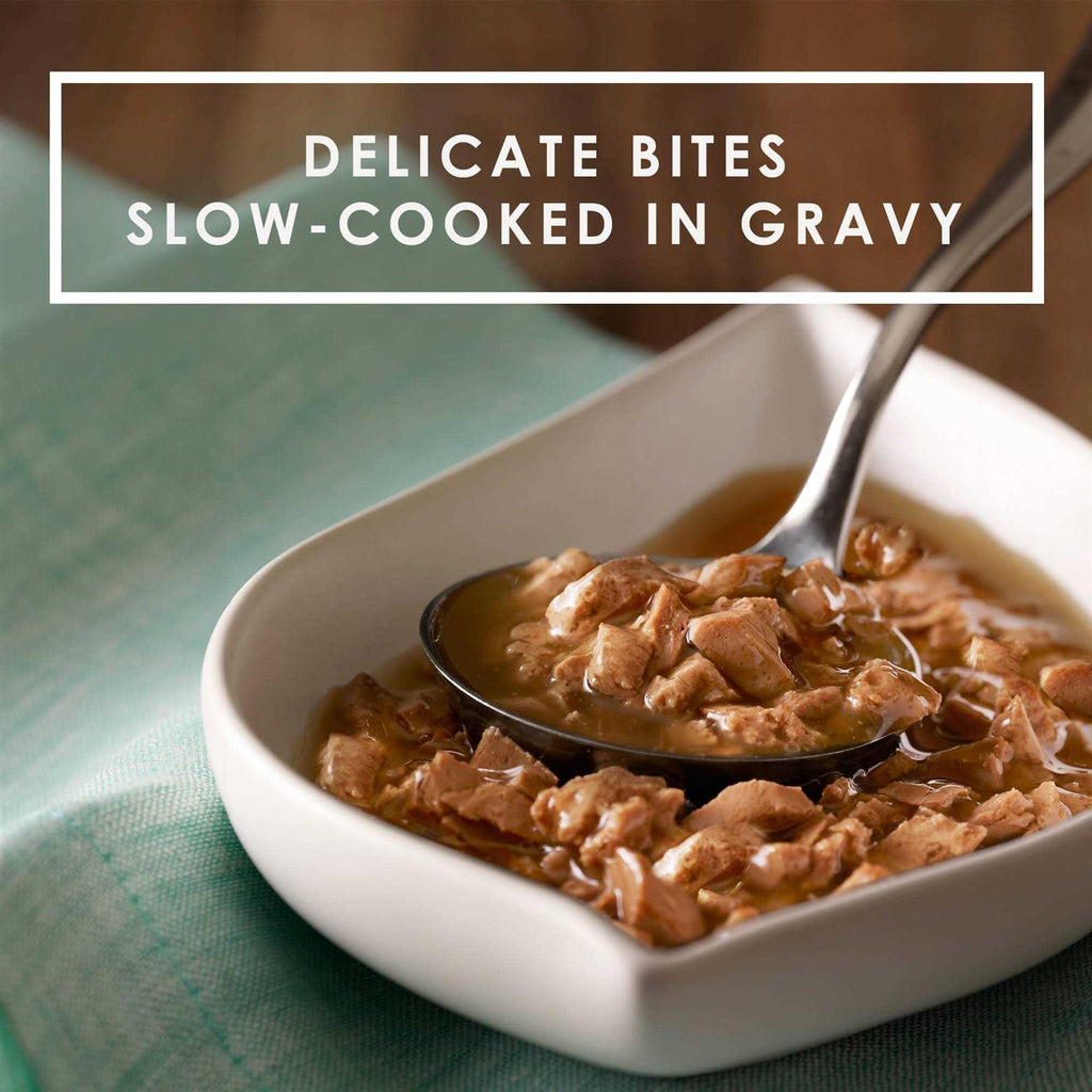 Chicken Feast in Gravy Cat Food Can R98746