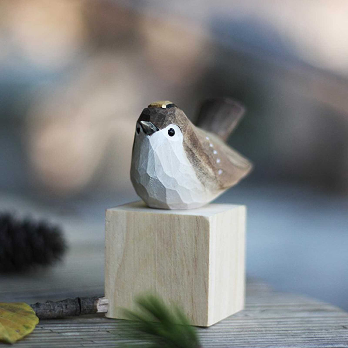 Golden-crowned Kinglet Figure Carving Hand-Made Decoration Miniature H8906